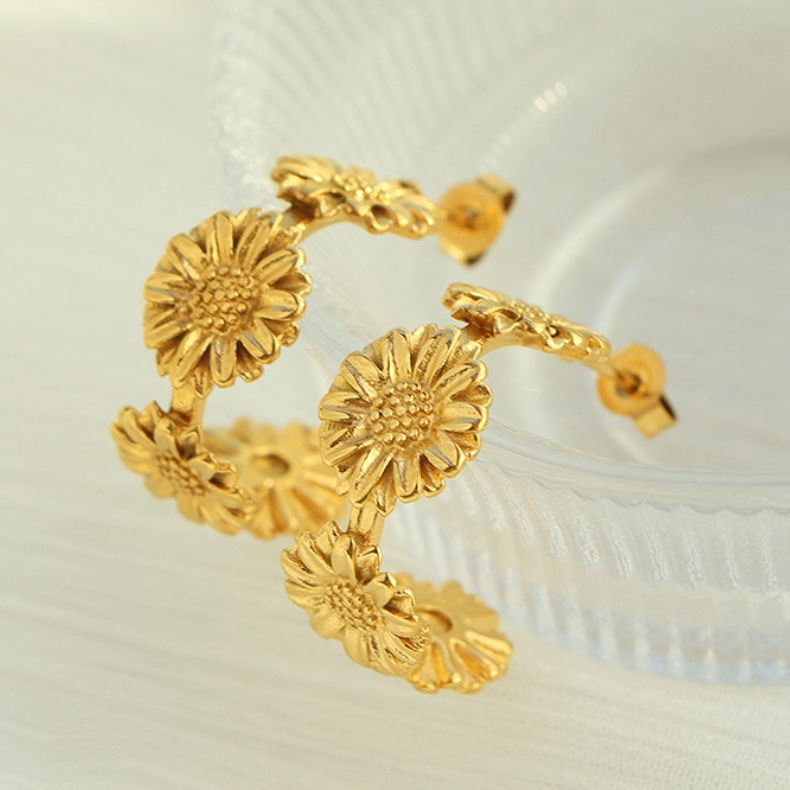 1 pair romantic series retro flower stainless steel  gold plated women hoop earrings h5Picture6