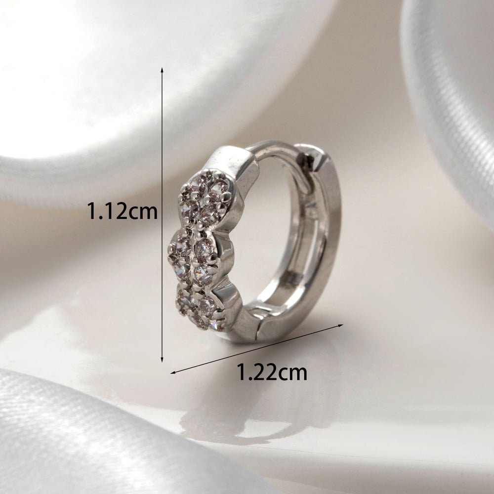 1 Piece Simple Series Classic Sun/Moon Copper No Plating Material Zircon Women Hoop Earrings Picture5