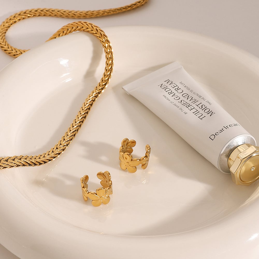 1 Pair Luxurious Series Gorgeous Flowers Stainless Steel Gold Color Women's Clip-on Earrings h5Picture7