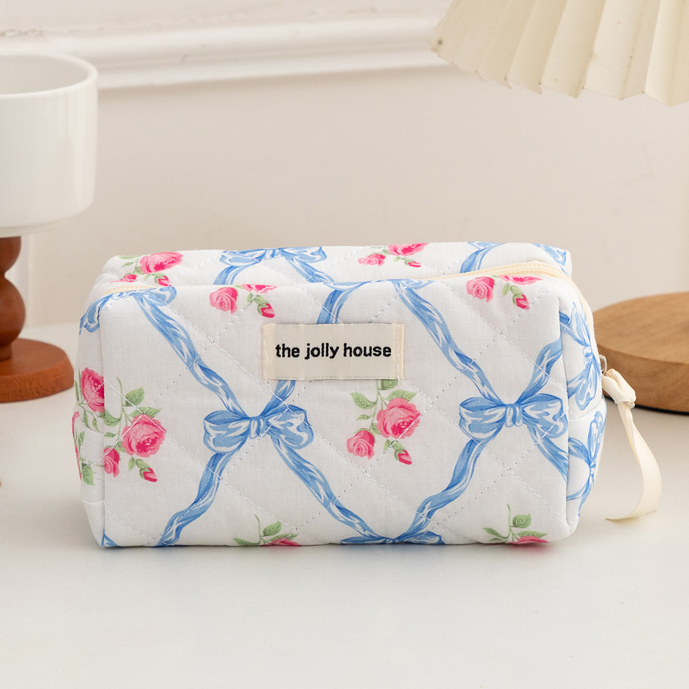 1 Piece Luxurious Floral Portable Large Capacity Beauty Case With Random Printing Design Women's Blue Cosmetic Bags Picture6