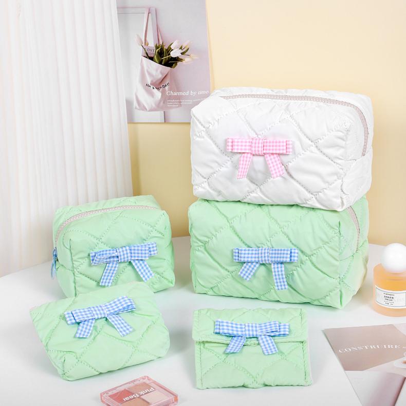 1 Piece Sweet Series Plaid Romantic Bow Knot Lightweight Women's Cosmetic Bags h5Picture5