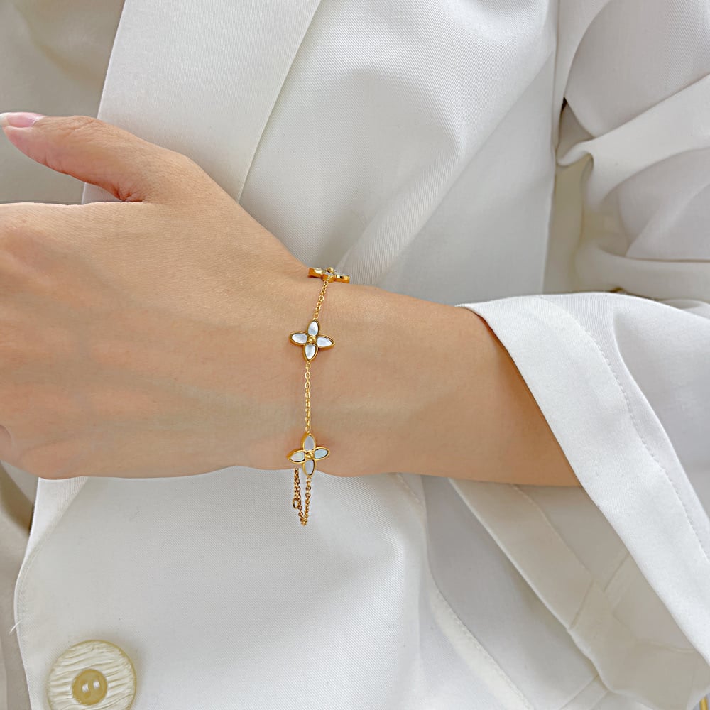 1 Piece Classic Series Exquisite Flower Stainless Steel Gold Color Shell Women's Chain Bracelets h5Picture6