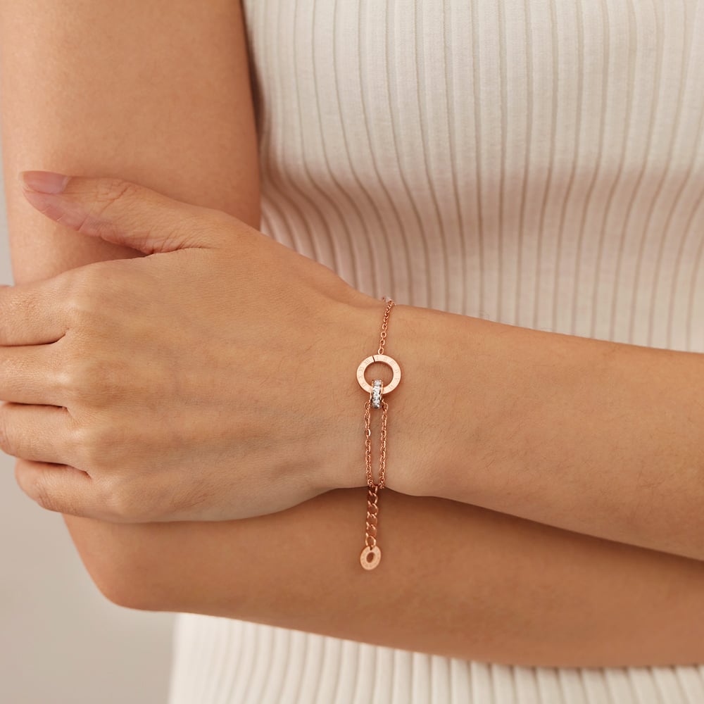 Pulsera de cadena de acero inoxidable color dorado con números diarios de serie simple para mujer, 1 pieza h5Imagen5