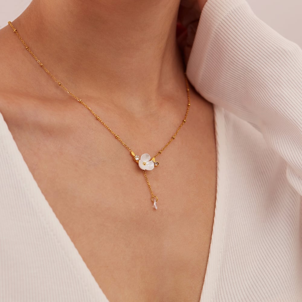 1 Piece Elegant Series Daily Flower Stainless Steel Gold Color Women's Pendant Necklaces Picture7