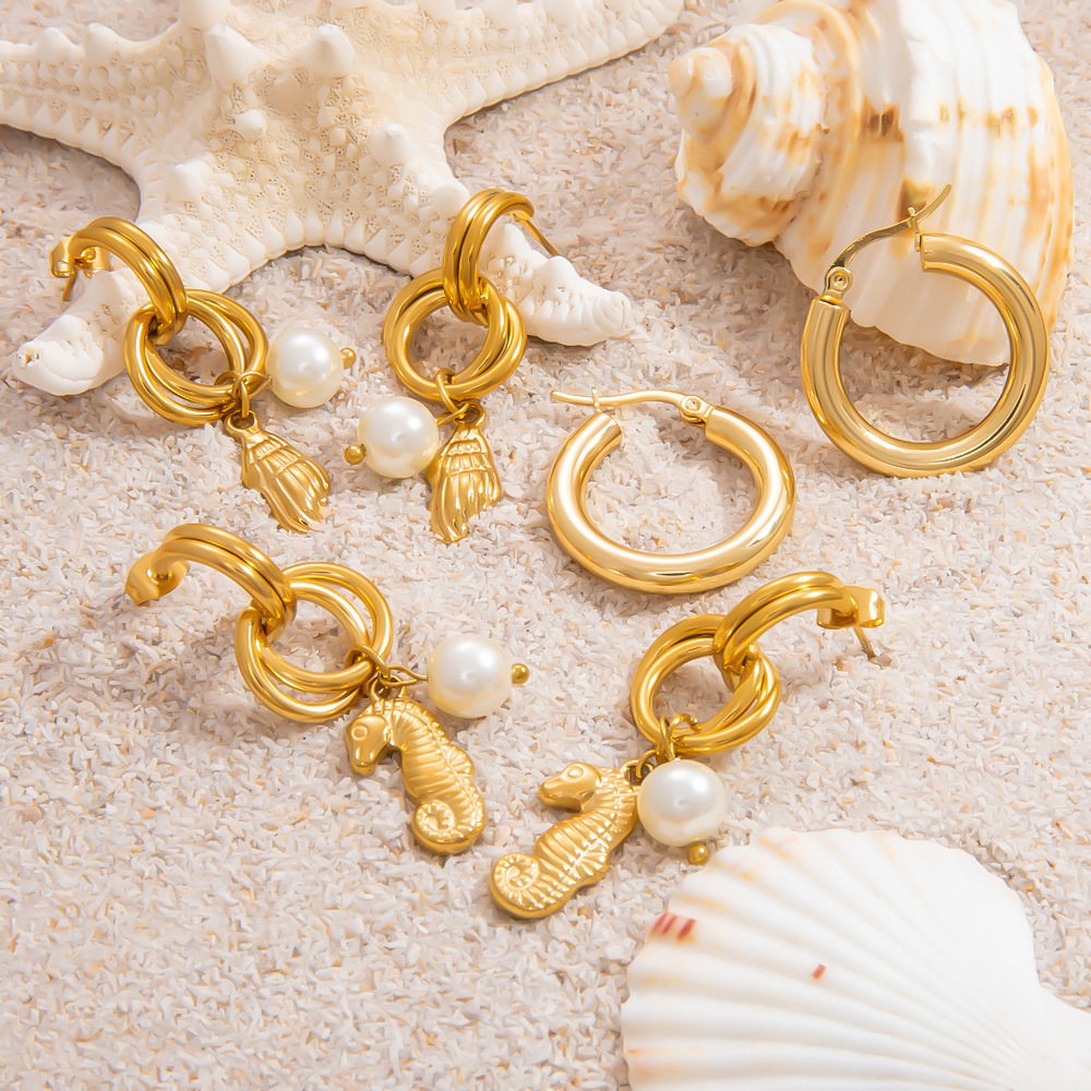 1 Pair Luxurious Series Charming Sea Horse Shape Stainless Steel Gold Color Women's Drop Earrings h5Picture3