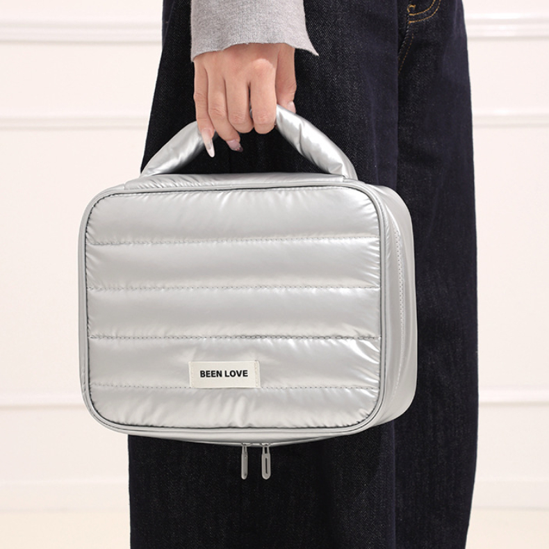 1 Piece Simple Series Daily Solid Color Nylon Large-capacity Storage Bag for Daily Items during Travel h5Picture5