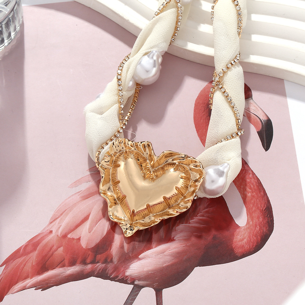 1 Piece French Pearl Mesh Braided Chain Alloy Heart Pendant Necklace Picture6