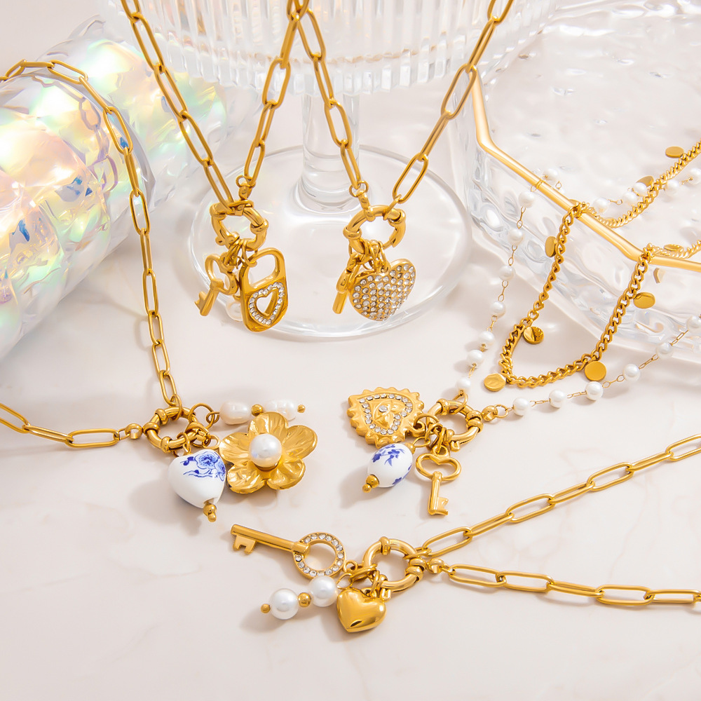 1 piece ethnic series elegant heart stainless steel  gold color plated artificial pearl women's pendant necklaces h5Picture3