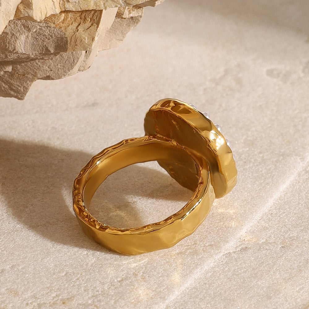 1 pair luxurious series retro geometric artificial pearls  gold plated rhinestone women single ring h5Picture4