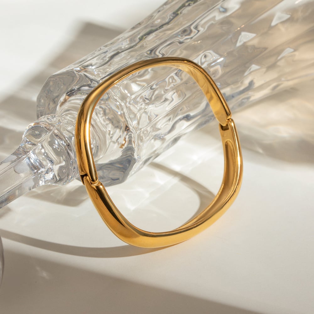 1 paio di braccialetti da donna con fibbia in acciaio inossidabile oro 18k esagerato stile transfrontaliero quadrato liscio antico h5Immagine2