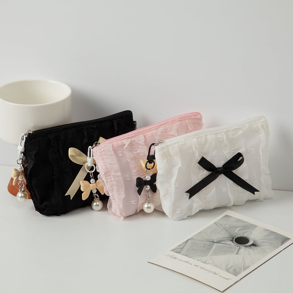 1 Piece Romantic Bowknot Portable Large Capacity With Random Printing Design Women's Lace Cosmetic Bags Picture2