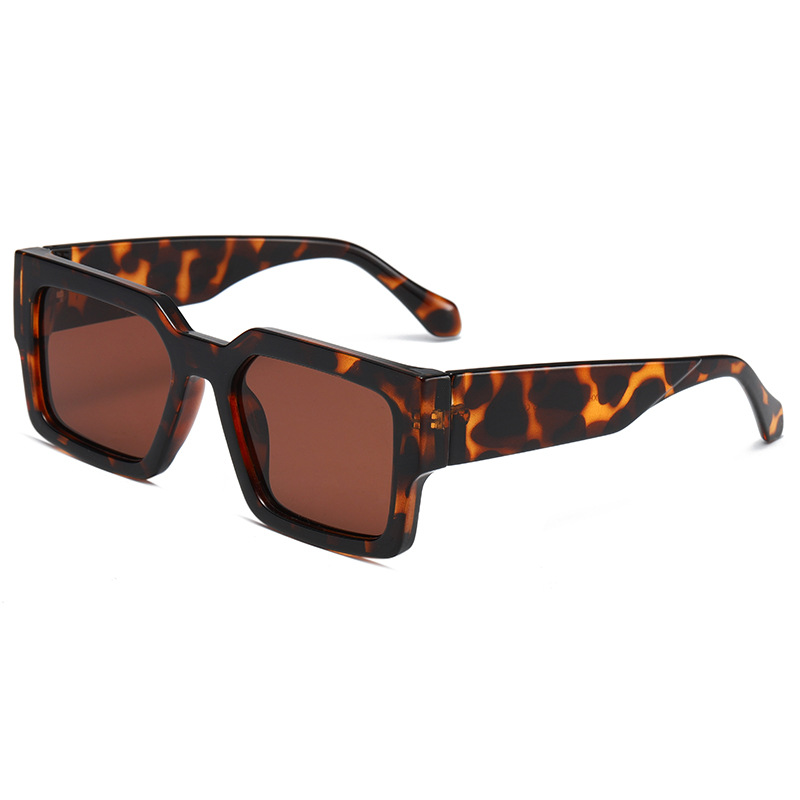 1 Pair Simple Series Daily Geometric Hawksbill Color Resin Rectangular Women's Sunglasses Picture4