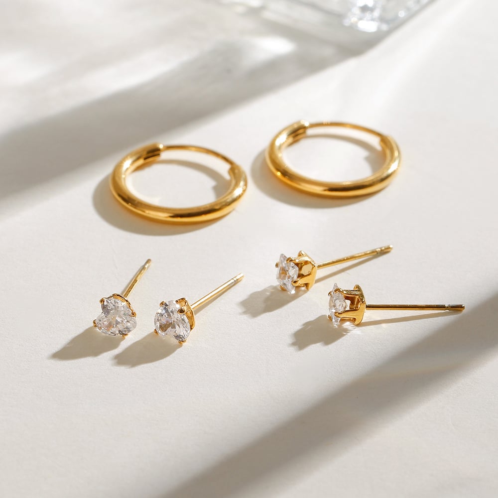 1 paio di orecchini da donna in acciaio inossidabile con zirconi placcati in oro , serie romantica, dolci e geometrici Immagine3