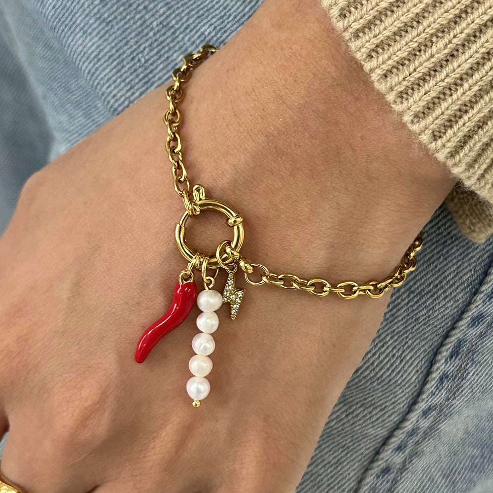 1 piece simple casual style chili pepper shape stainless steel  gold plated inlay artificial pearl women's charm bracelet h5Picture4