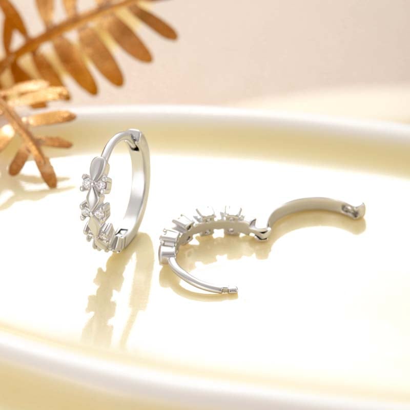 1 Piece Sophisticated Series Lustrous Rhombus Copper Zircon Women's Hoop Earrings Picture4