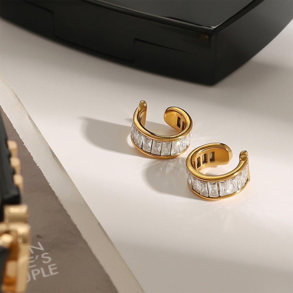 1 Pair Luxurious Series Gorgeous Annular Stainless Steel Gold Color Women's Clip-on Earrings Picture3