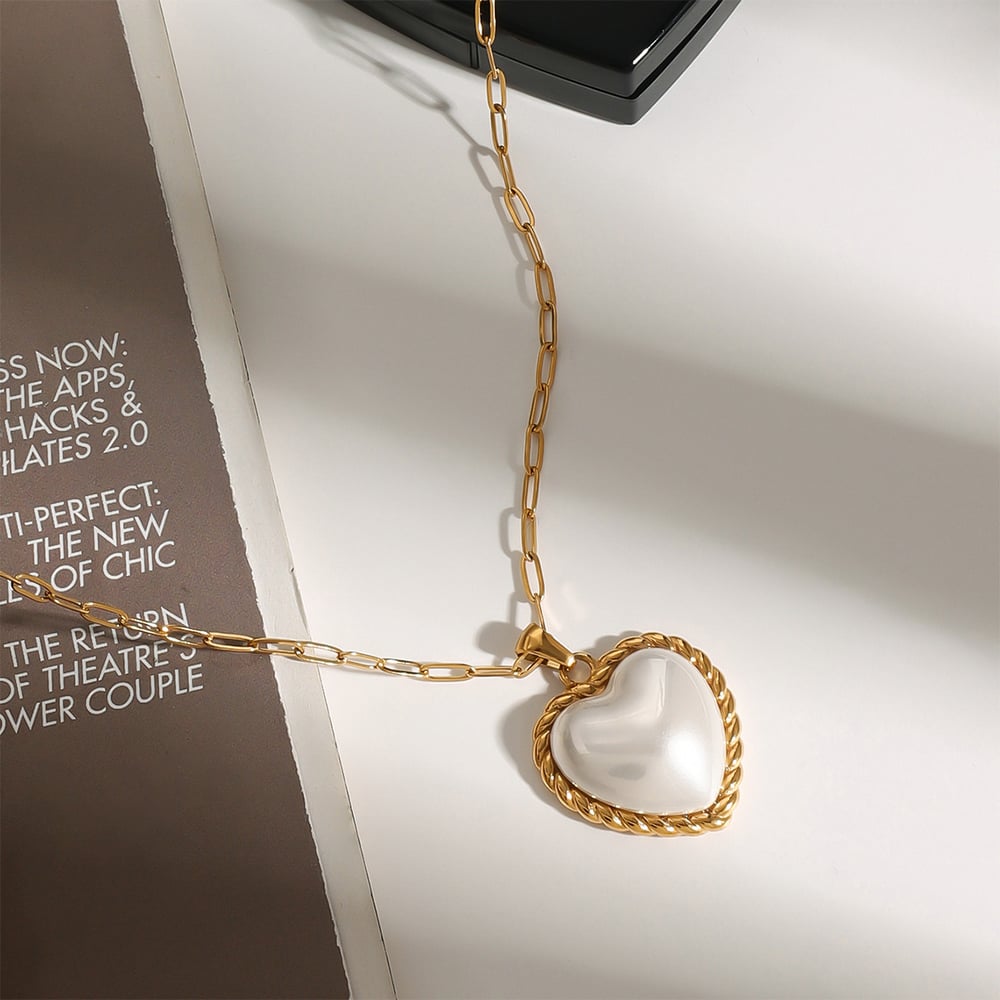 1 Piece Romantic Series Sweet Heart Shape Stainless Steel Gold Color Women's Pendant Necklaces h5Picture2