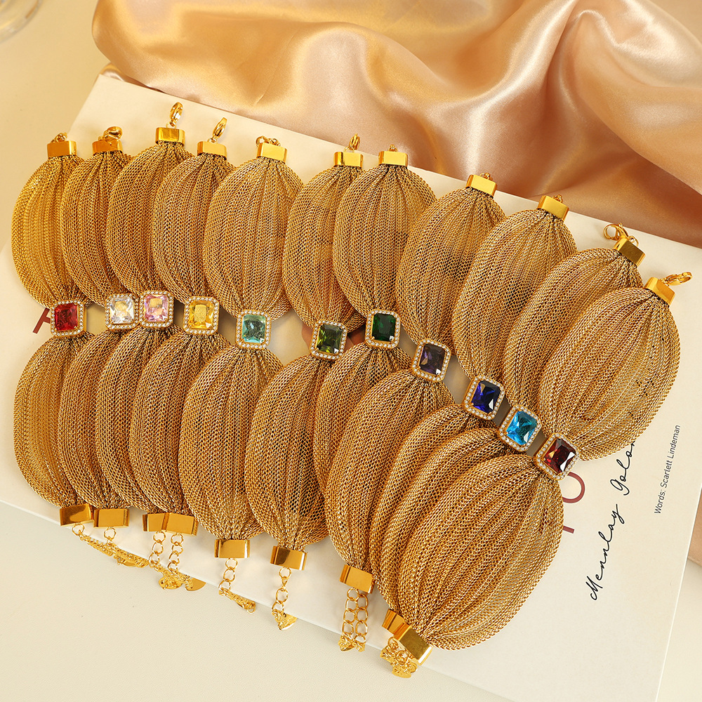 1 piece classic series retro bow knot stainless steel  gold plated zircon women bangles Picture4