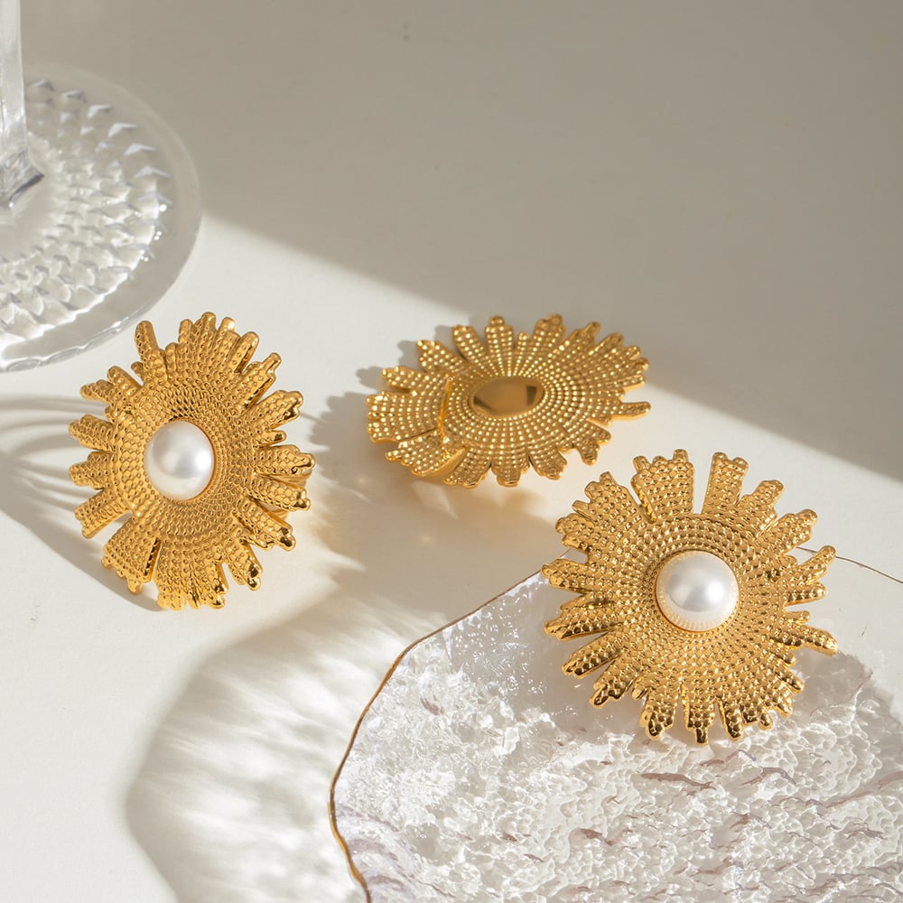 1 pair simple series retro flower stainless steel  gold plated artificial pearl women stud earrings Picture4