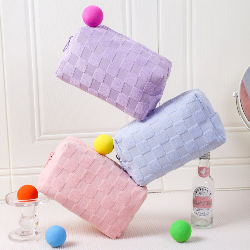 1 Piece Romantic Series Classic Plaid High-capacity Flocking Women's Cosmetic Bags h5Picture5