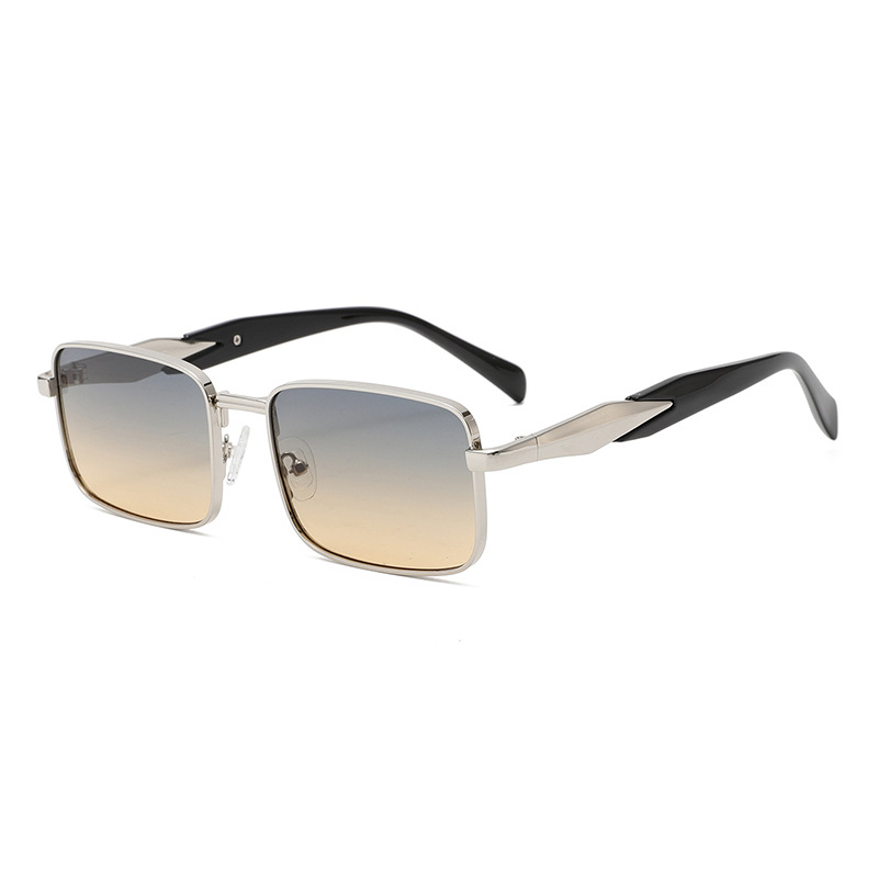 1 Pair of Retro Square - frame Metal Women's Sunglasses Picture2