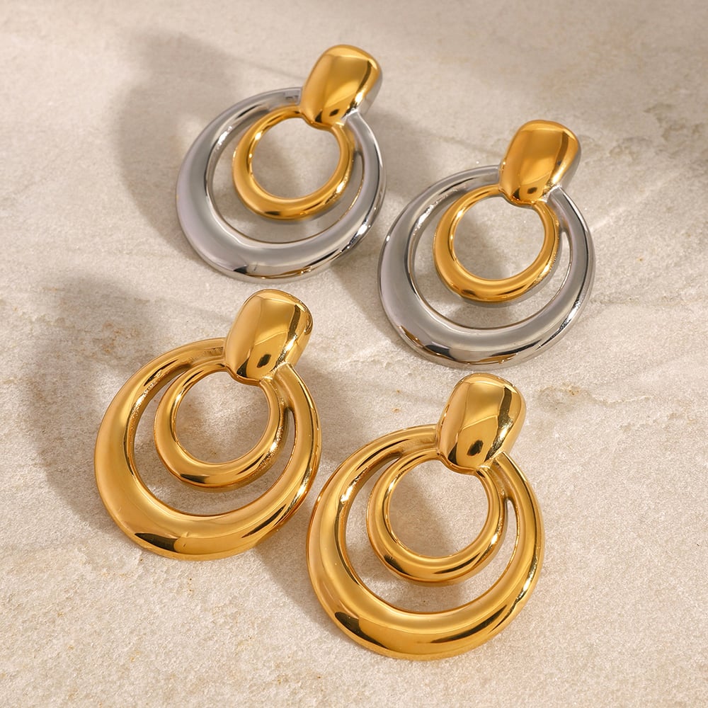 1 pair simple classic style hollowed-out round shape titanium steel  gold plated women's stud earrings h5Picture3