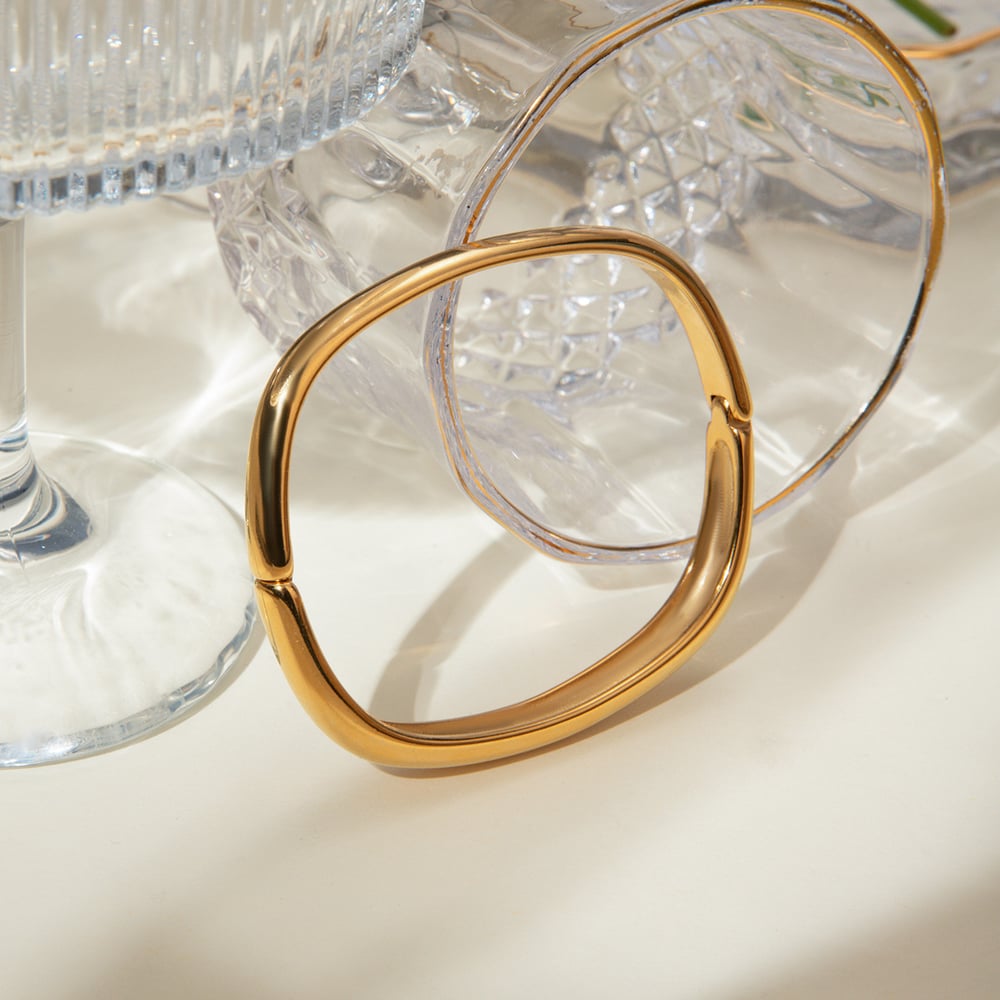 1 paio di braccialetti da donna con fibbia in acciaio inossidabile oro 18k esagerato stile transfrontaliero quadrato liscio antico h5Immagine3