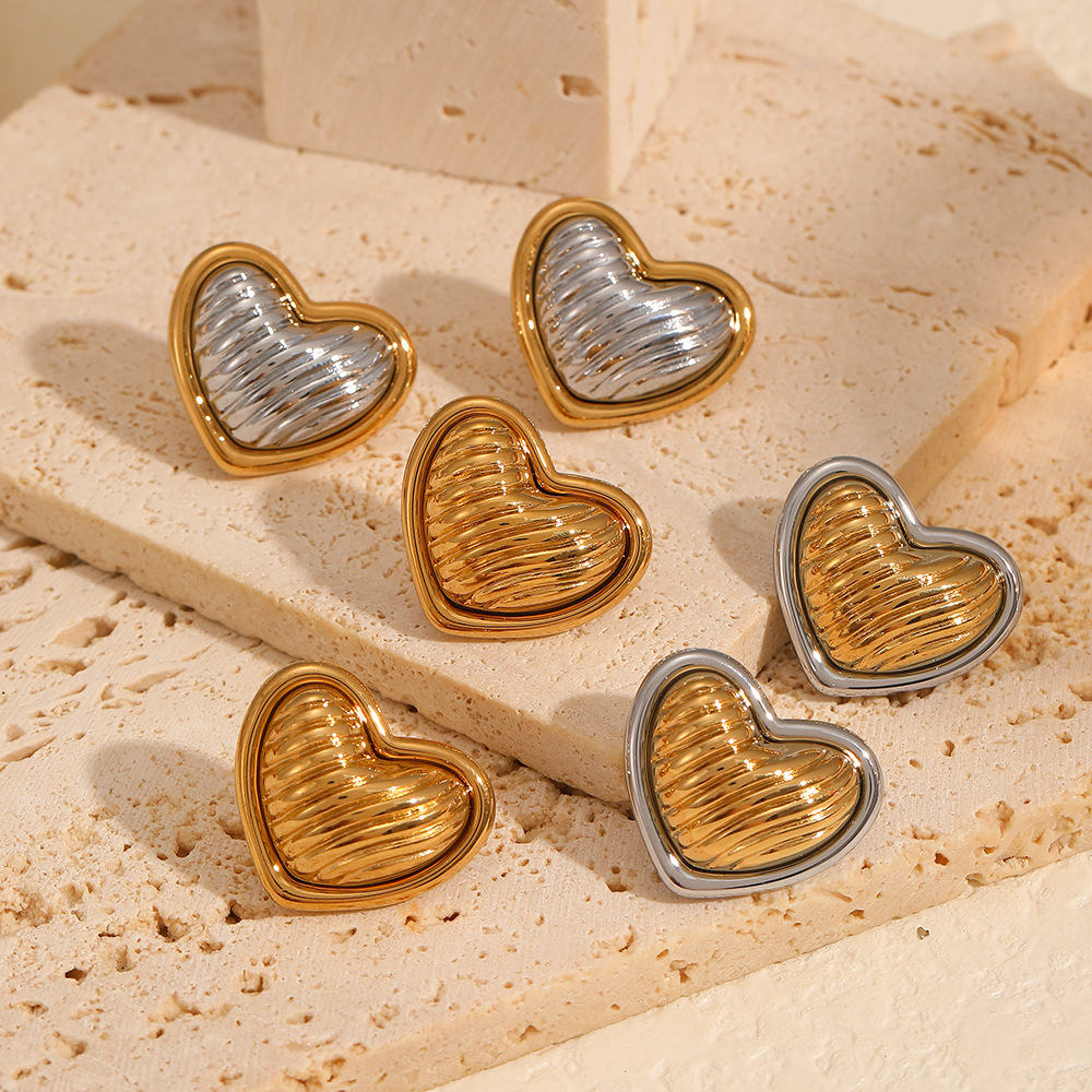 1 pair simple series high-end heart stainless steel  gold plated women stud earrings h5Picture3
