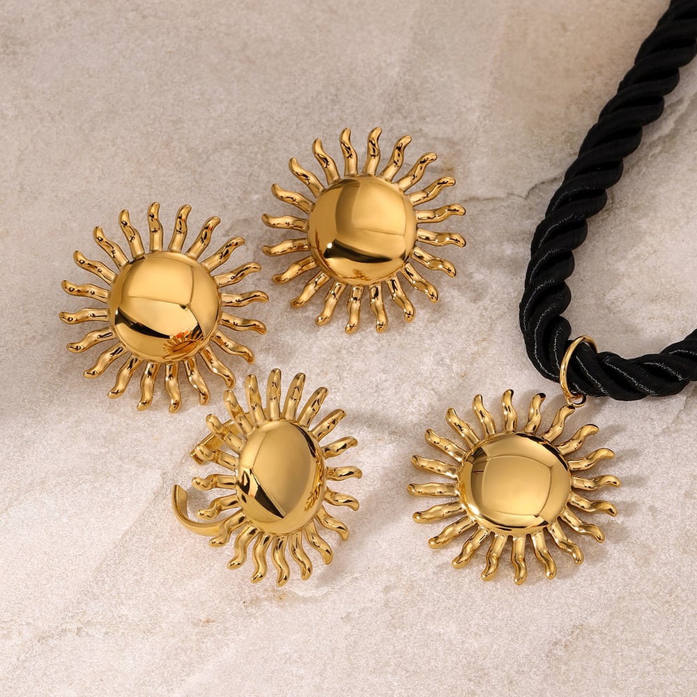 1 paio di orecchini da donna in acciaio inossidabile placcato oro 18K con sole/luna retrò della serie semplice h5Immagine2