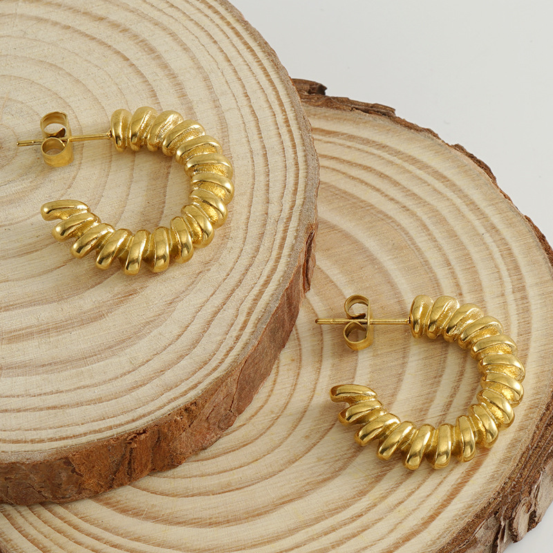 1 pair retro simple style twist shape stainless steel  gold plated women's stud earrings h5Picture3