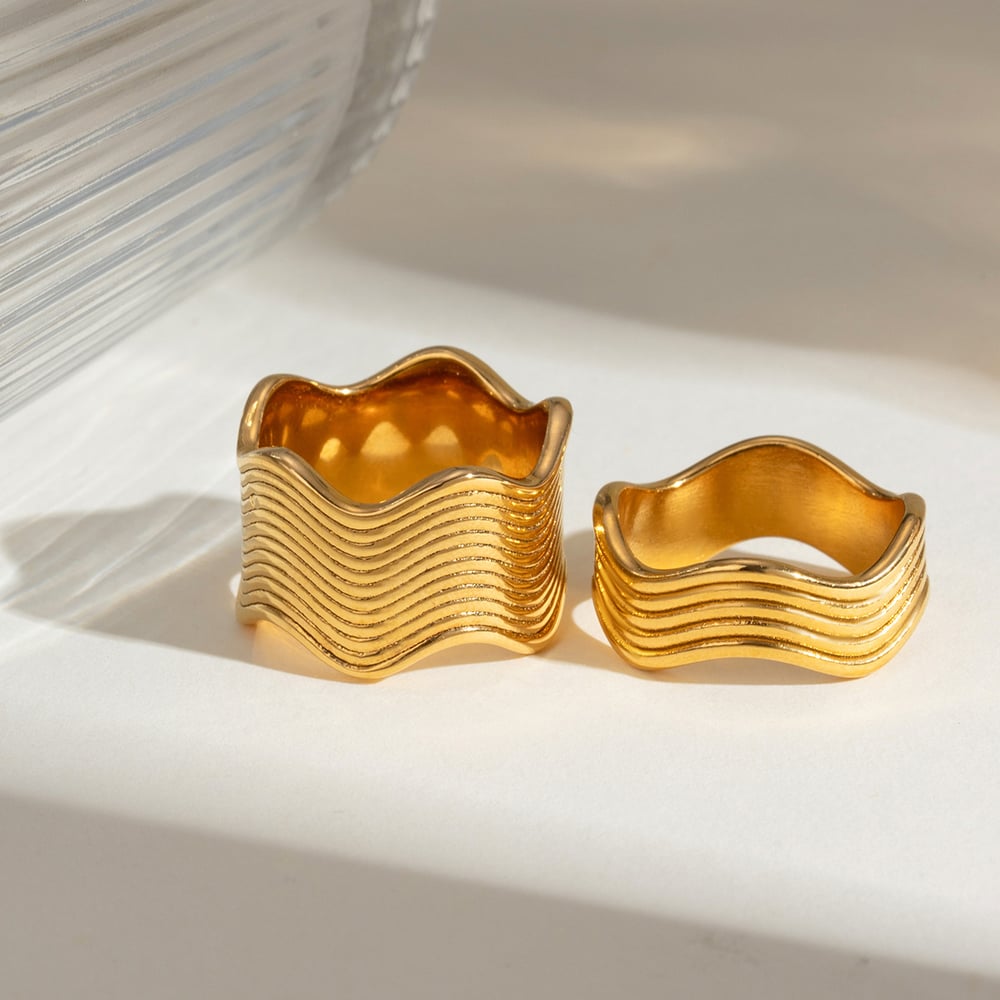1 par de anillos individuales para mujer de acero inoxidable chapado en oro de 18 quilates con diseño geométrico simple. h5Imagen2