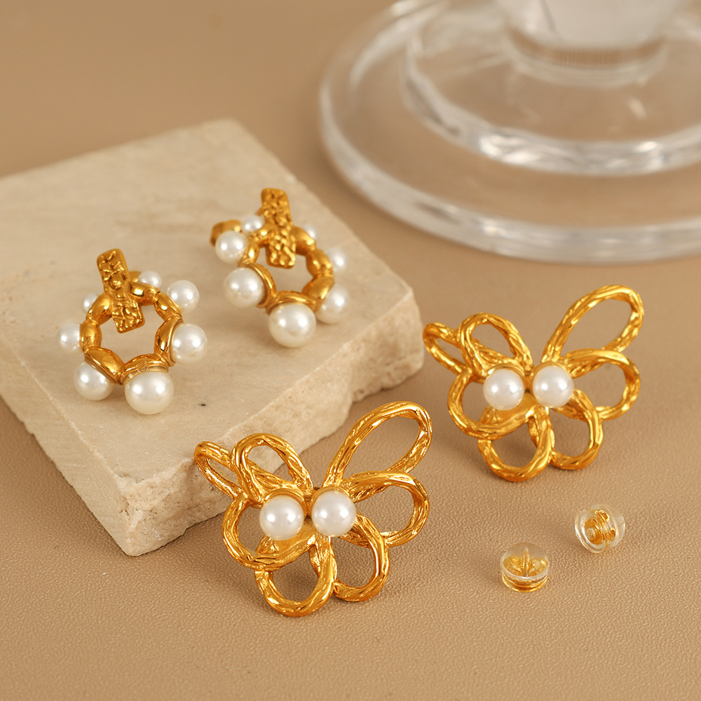 1 pair romantic series retro flower stainless steel  gold plated artificial pearl women stud earrings h5Picture3