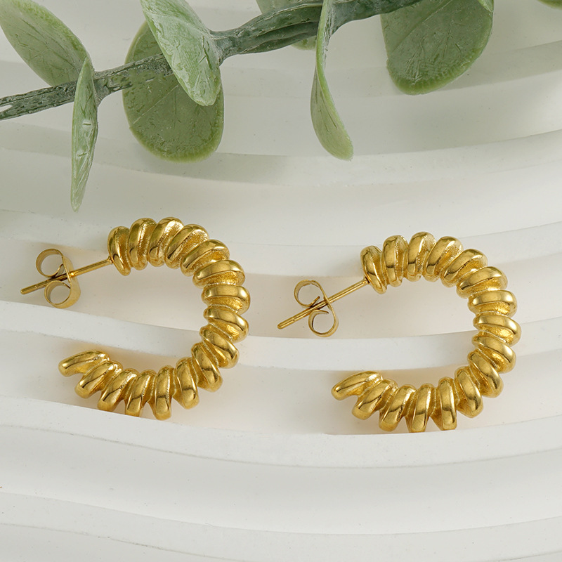 1 pair retro simple style twist shape stainless steel  gold plated women's stud earrings h5Picture4