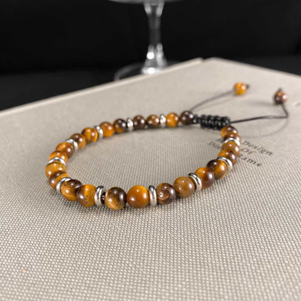 Pulseras de cuentas para hombre con piedras naturales sutiles de ojo de tigre de 1 pieza Imagen3
