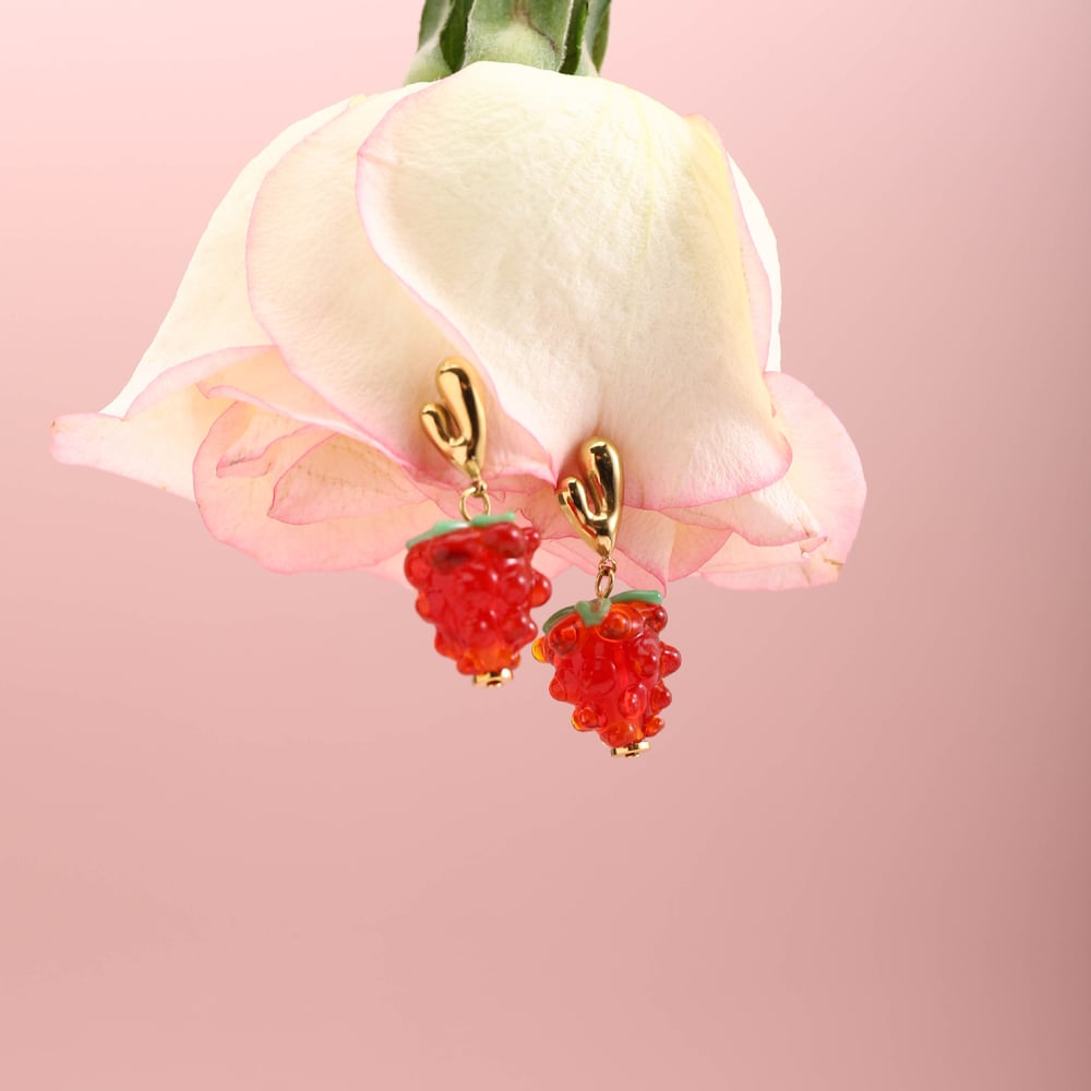 Sweet Berry Drop Earrings h5Picture7