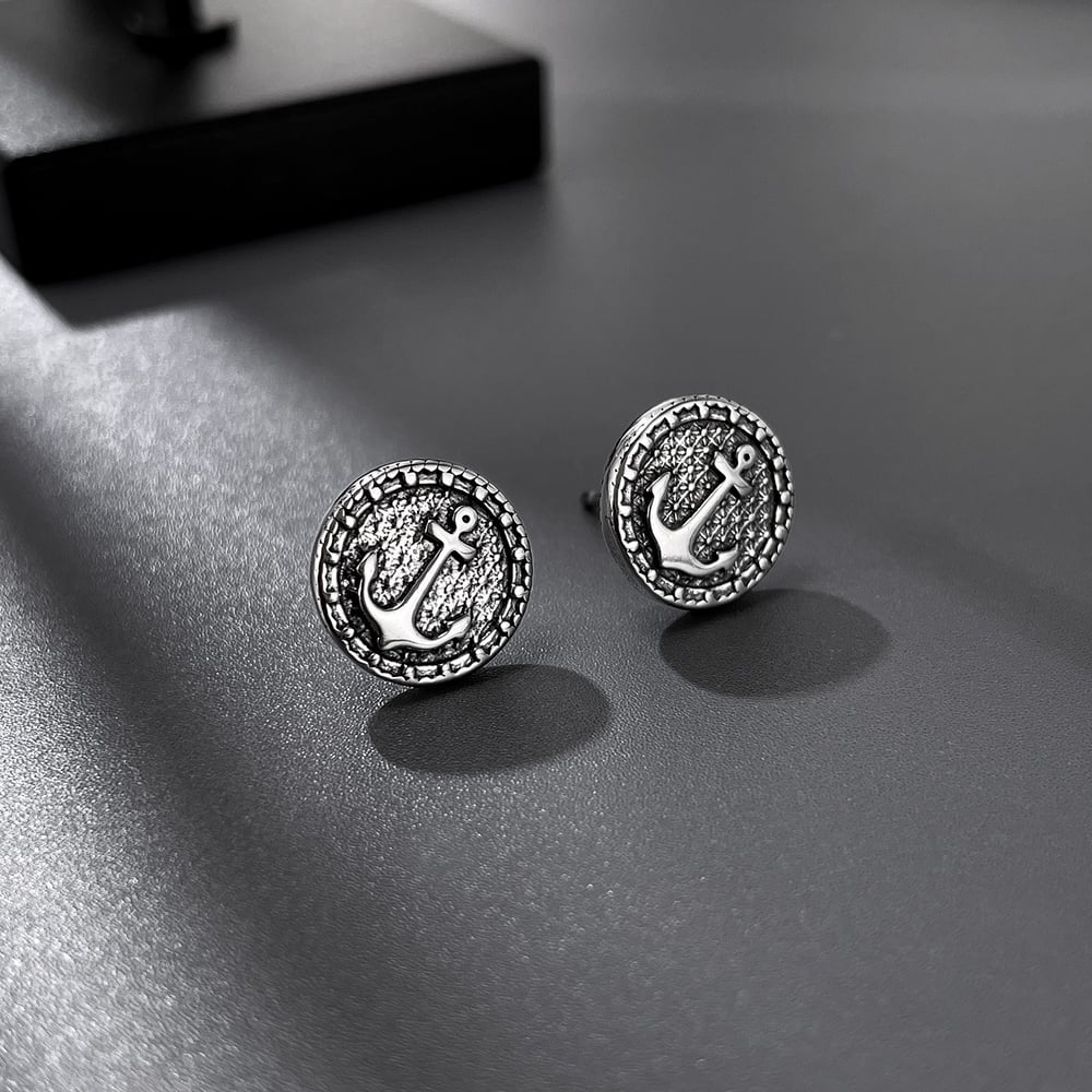 1 paio di orecchini da uomo in acciaio inossidabile con ancora da barca retrò moderna Immagine2