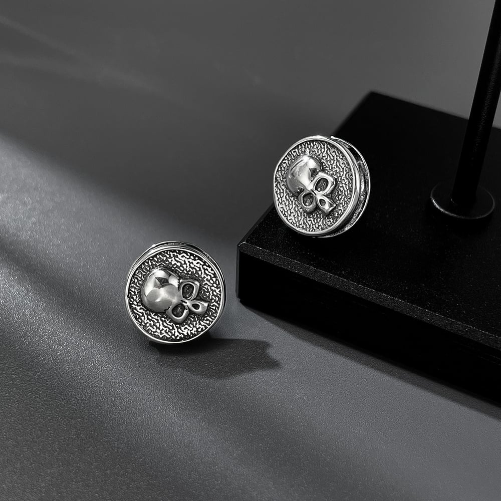 1 Pair Vintage Skull Stainless Steel Men's Earrings h5Picture2