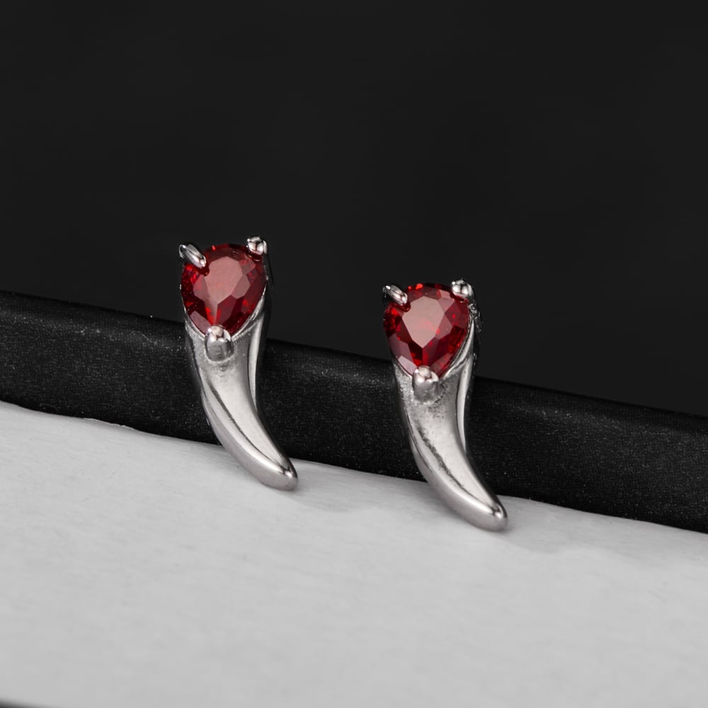1 Piece Delicate Series Wolf Tooth Shape Stainless Steel Men's Earrings h5Picture3