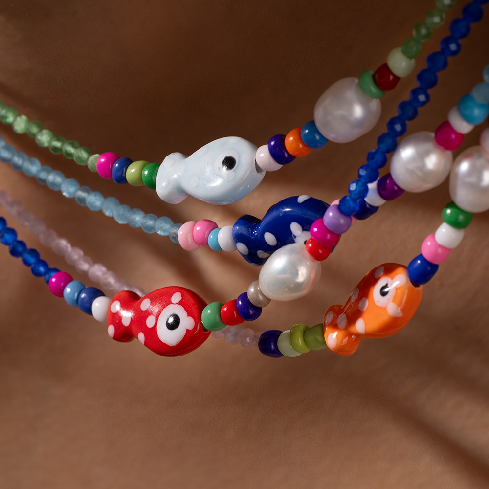 Collares colgantes de cerámica con diseño de pez caprichoso y piedra natural para mujer h5Imagen4
