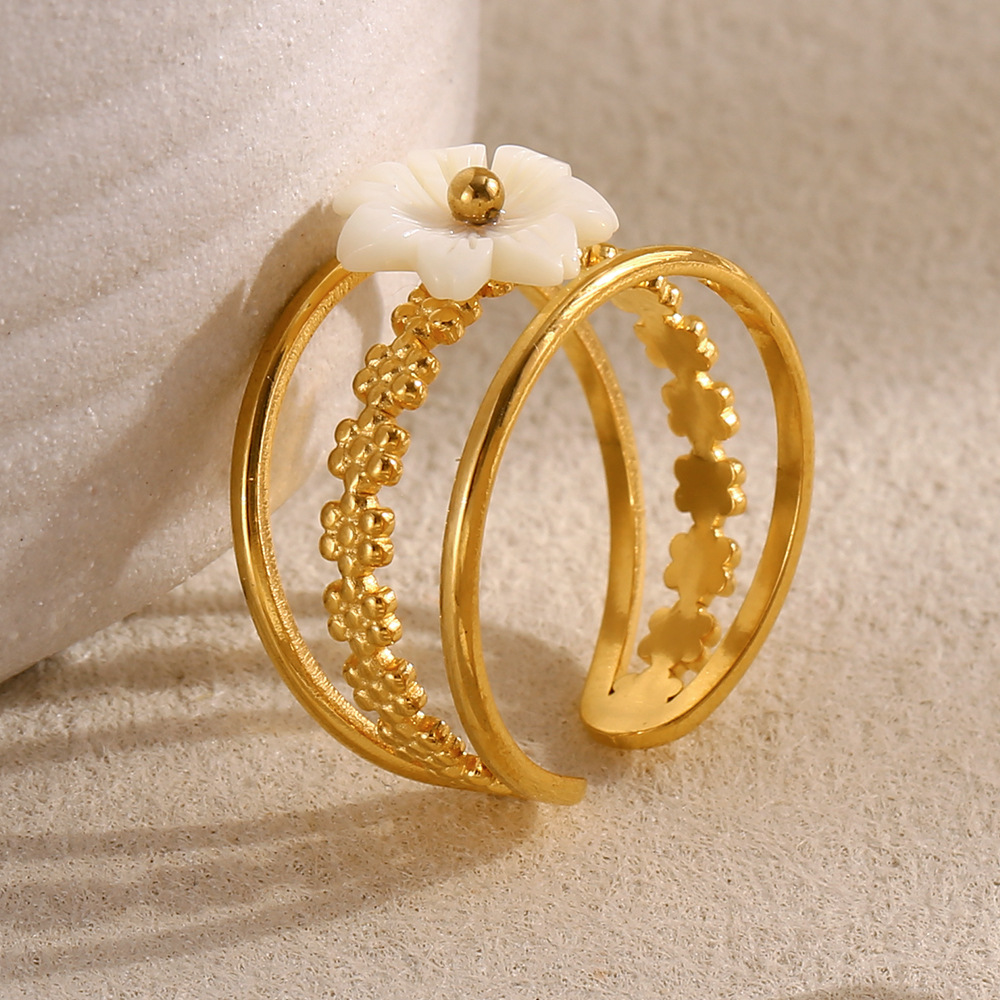 1  Piece Vintage Personalized Flower Gold Stainless Steel Women's Ring h5Picture4