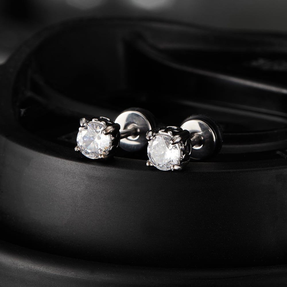 1 paio di orecchini a bottone versatili da uomo in acciaio inossidabile con cerchio abbagliante h5Immagine4