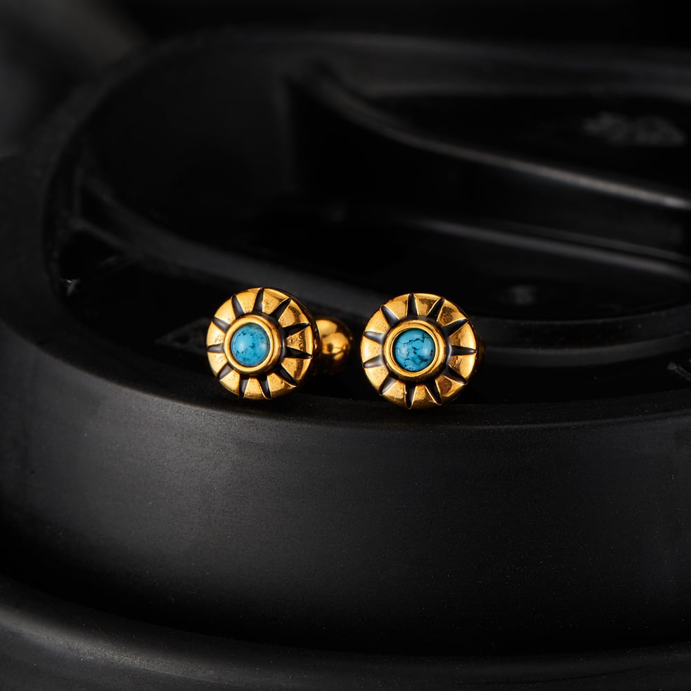 1 paio di orecchini a bottone da uomo in acciaio inossidabile con motivo a sole delicato Immagine3