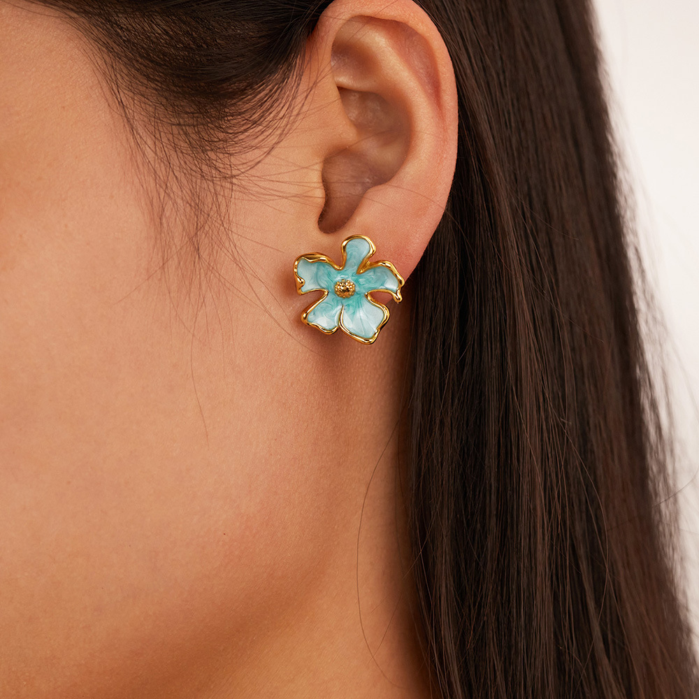 1 Pair Elegant Series Daily Flower Stainless Steel Gold Color Women's Stud Earrings h5Picture5