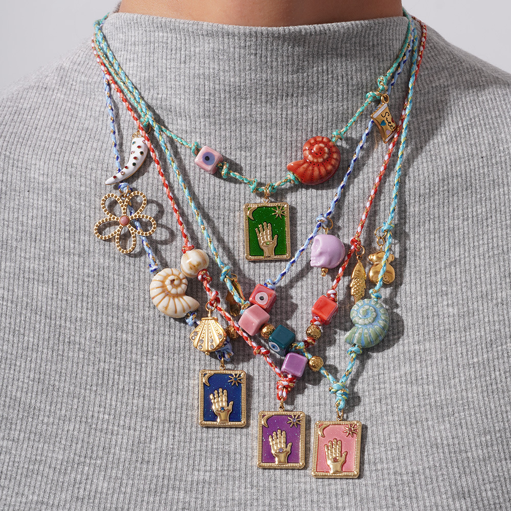 1 Piece Luxurious Series Classic Hand Tarot Stainless Steel Gold Color Women's Pendant Necklaces h5Picture4