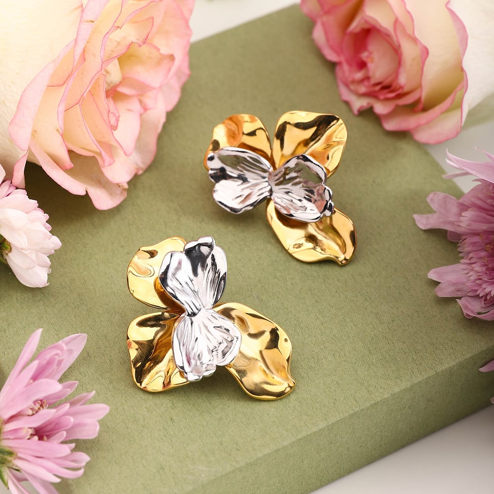 Retro Flower Stainless Steel Mixed Color Stud Earrings h5Picture4