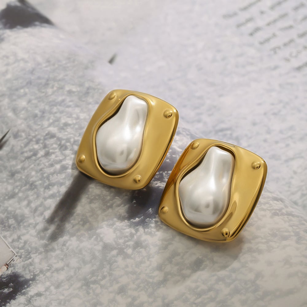 Elegant Stainless Steel Gold Color Stud Earrings h5Picture4