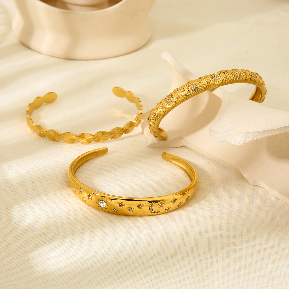 Vintage Star - shaped Gold - colored Stainless Steel Women's Rings Picture3