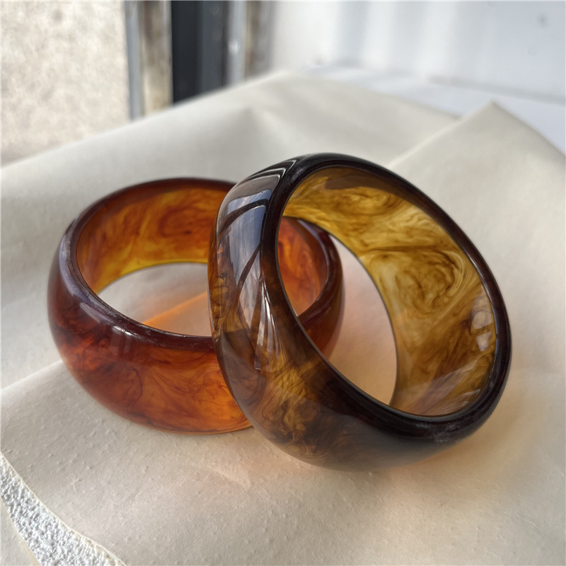 1 Piece Simple Series Retro Geometric Resin Women's Bangles Picture3