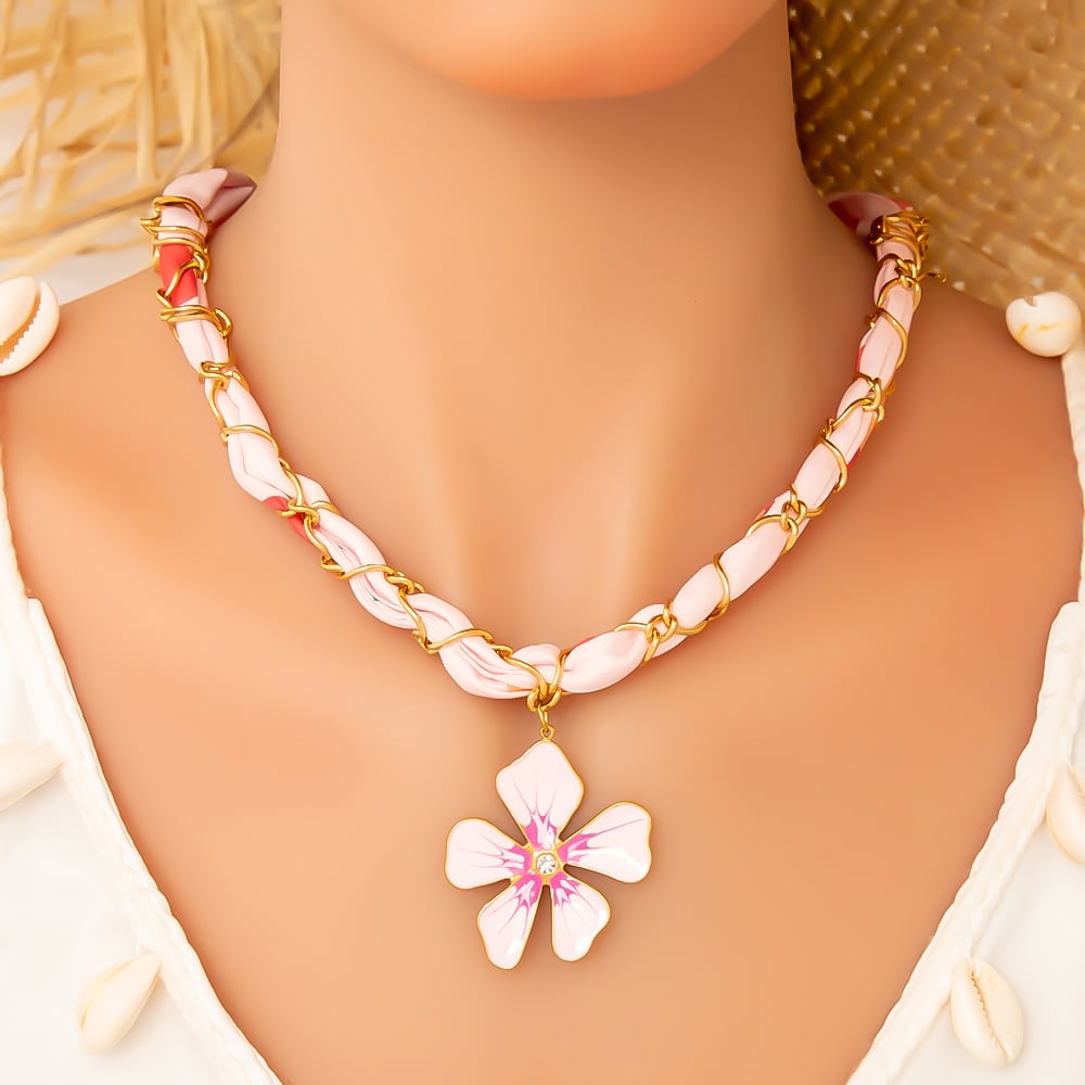 Romantic Flower Stainless Steel  Gold Color Pendant Necklaces h5Picture6