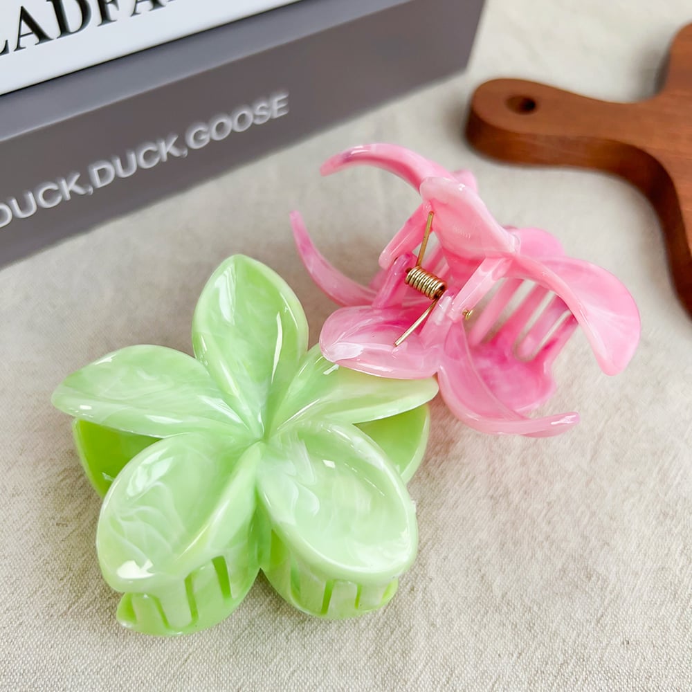 1 Piece Romantic Series Sweet Flower Resin Women's Hair Claws h5Picture2